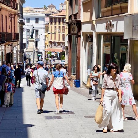 Apartment In The City Centre - Free Parking Cagliari Exterior photo